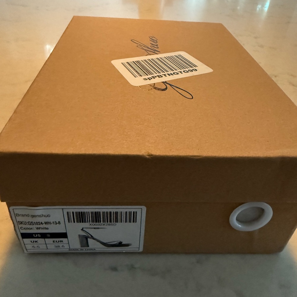 Brand Genshuo White Heels